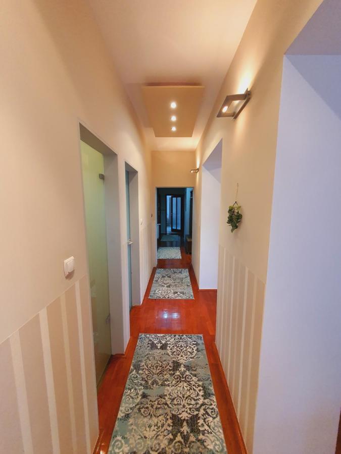 Adel Apartman Miskolc Exterior photo
